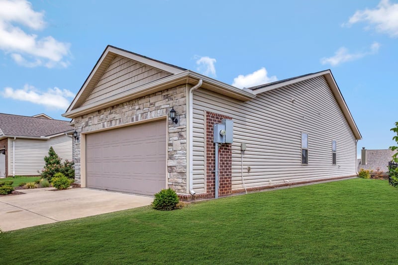2918 Hen Brook Dr, Columbia, TN 38401