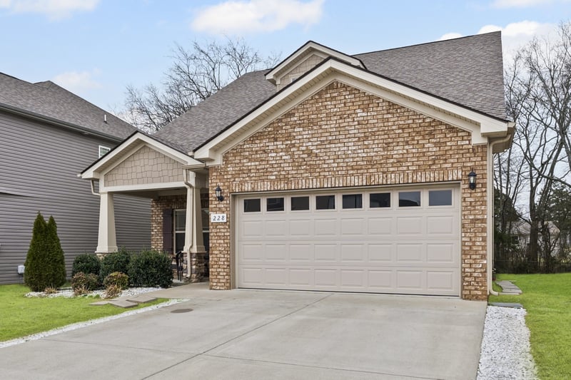228 Eusa Cantrell Ln, Smyrna, TN 37167