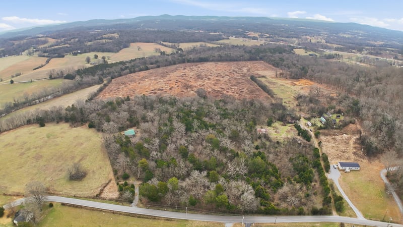 1389 Beasleys Bend Rd, Lebanon, TN 37087