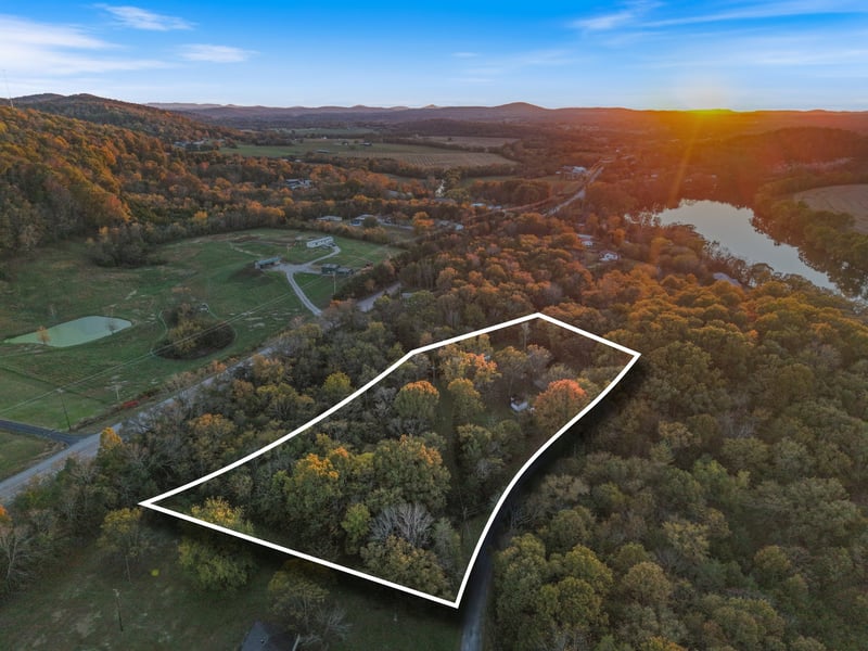 31 Volunteer Cir, Carthage, TN 37030