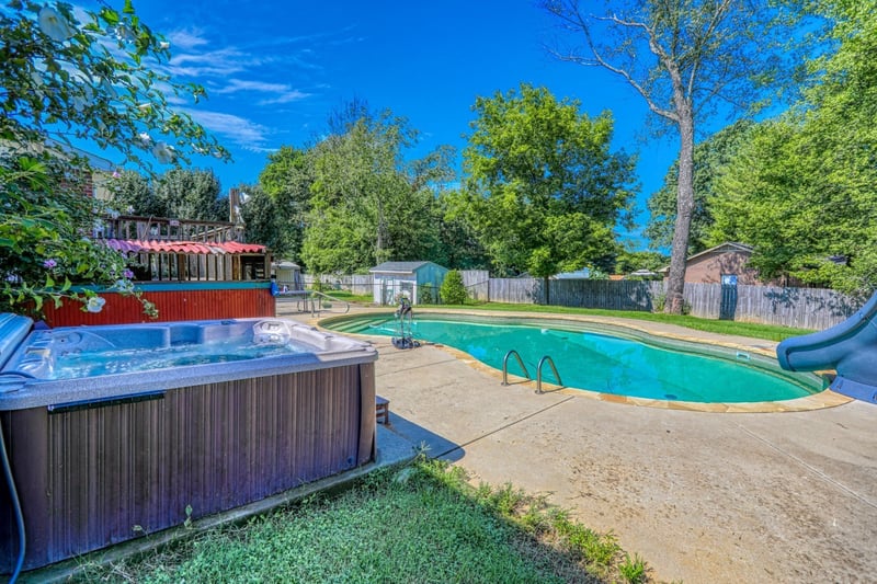 229 Shady Ln, White House, TN 37188