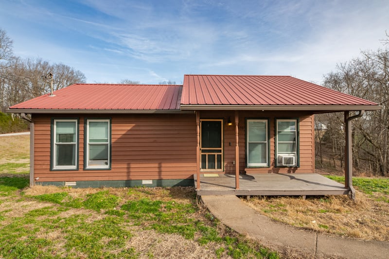 2070 Garner Rd, Mount Pleasant, TN 38474
