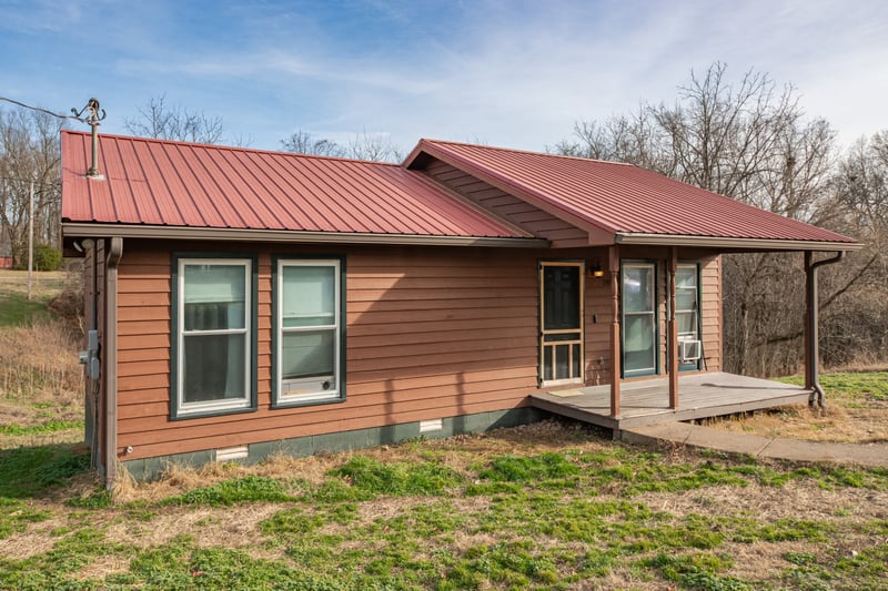 2070 Garner Rd, Mount Pleasant, TN 38474