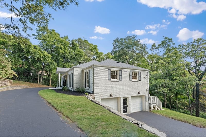 5622 Hillview Dr, Brentwood, TN 37027