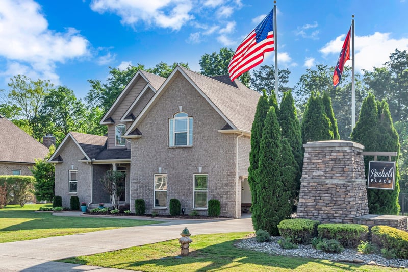 1002 Loblolly Dr, Murfreesboro, TN 37128