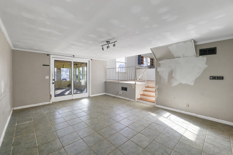 110 Lake Point Dr, Gallatin, TN 37066