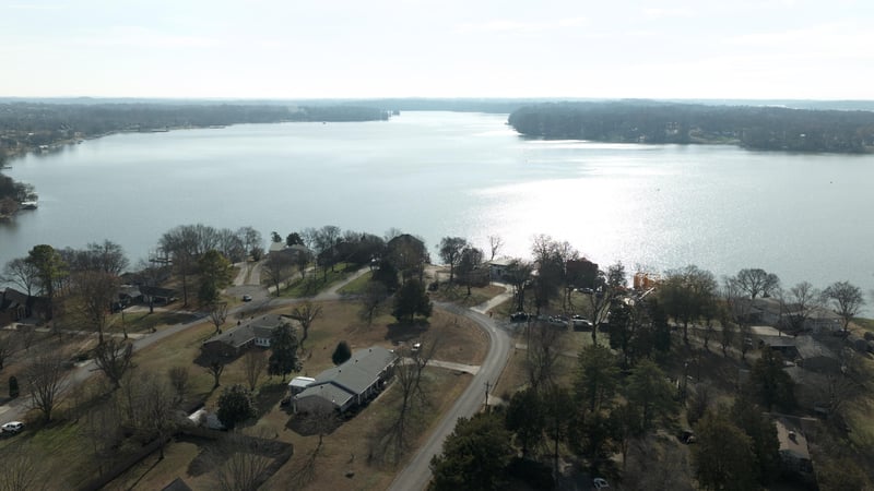 1203 Shoreside Dr, Hendersonville, TN 37075