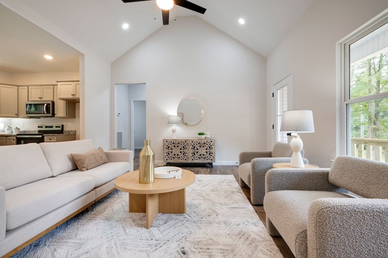 149 Lynn Ln, Charlotte, TN 37036