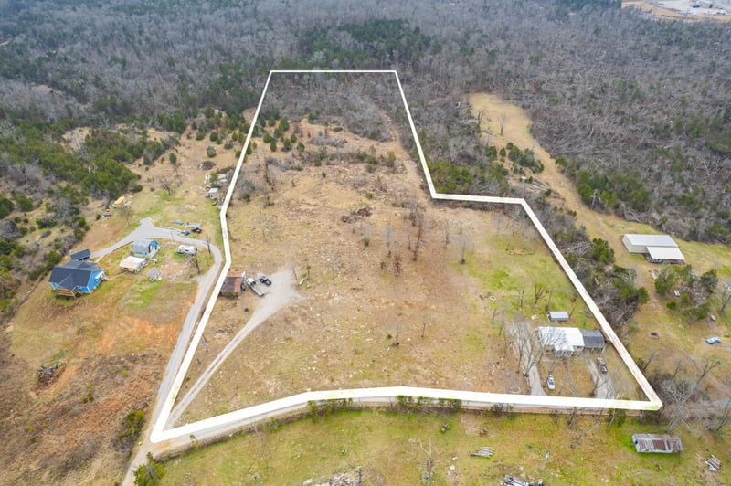 5036 Kedron Rd, Columbia, TN 38401