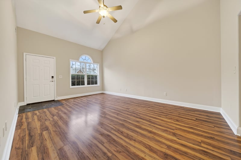 126 Noel Cove Cir, Hermitage, TN 37076