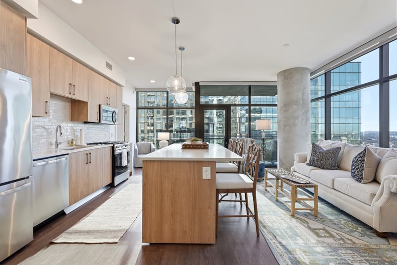 1212 Demonbreun St #1402, Nashville, TN 37203