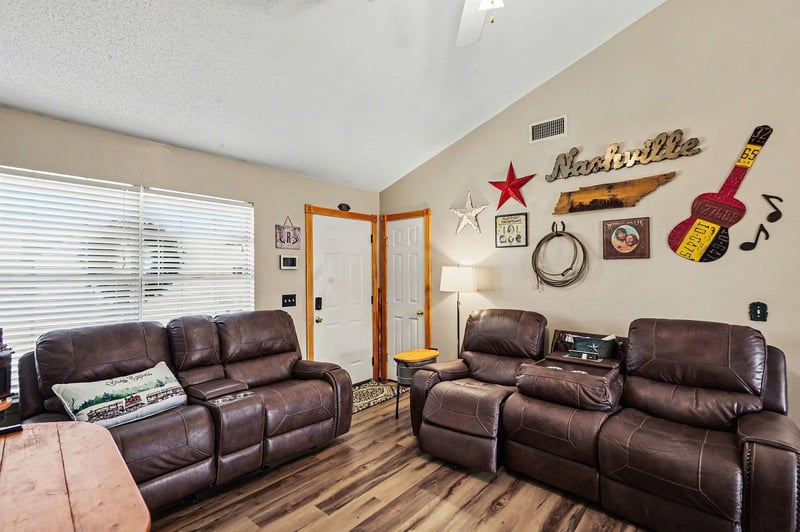 1784 Merritt St, Old Hickory, TN 37138