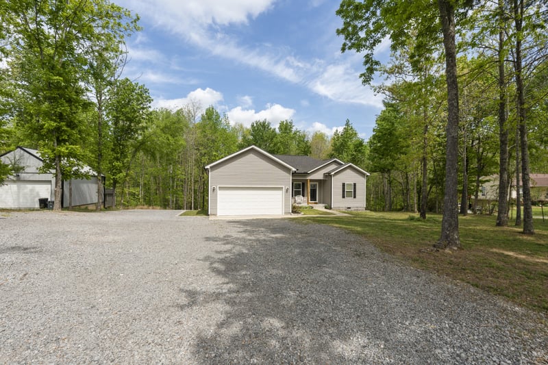 1241 Harmon Springs Rd, Dickson, TN 37055