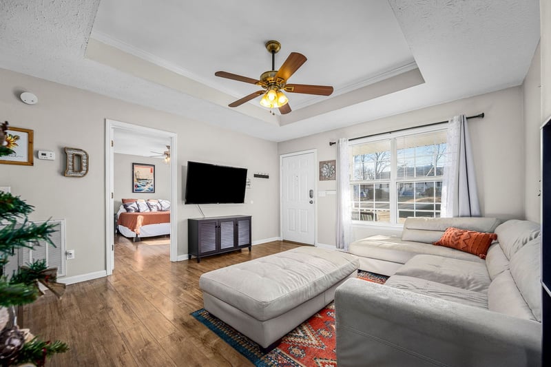 108 Hampton Dr, La Vergne, TN 37086