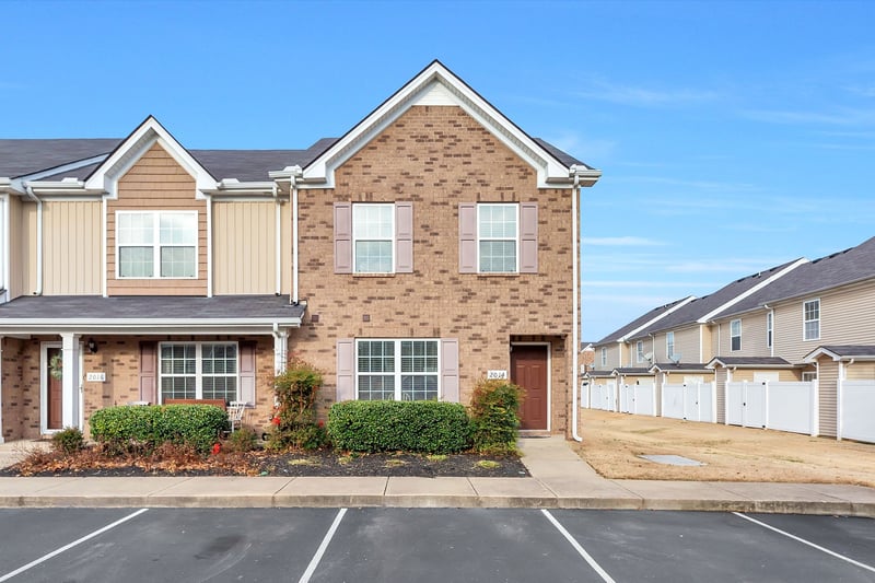 2014 Debonair Ln, Murfreesboro, TN 37128
