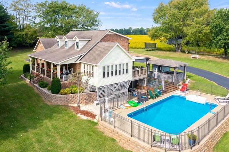 730 N Russell St, Portland, TN 37148