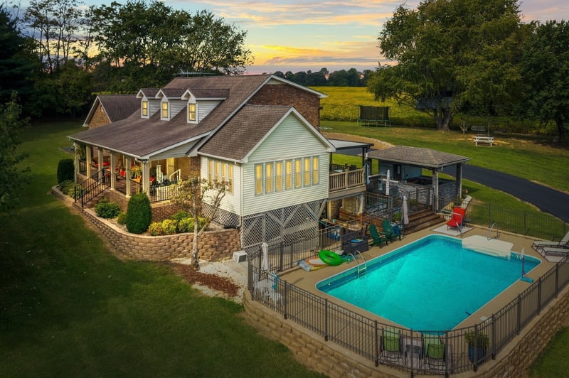 730 N Russell St, Portland, TN 37148