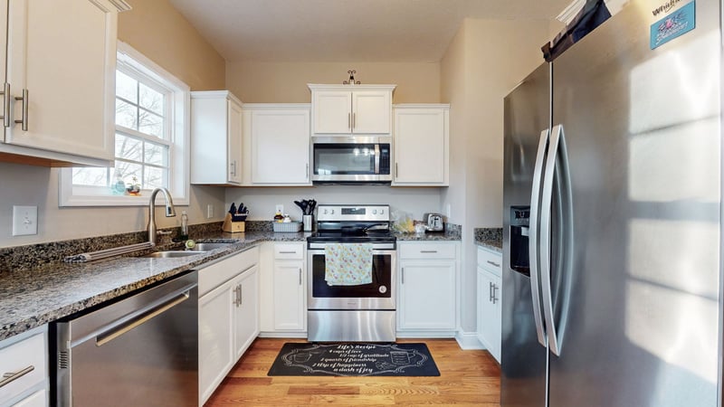 375 Misty Dr, Pleasant View, TN 37146