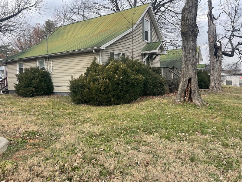 1205 S Main St, Springfield, TN 37172