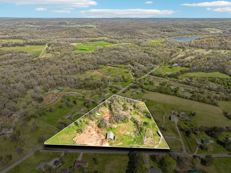 7919 Golf Club Rd, Mount Pleasant, TN 38474