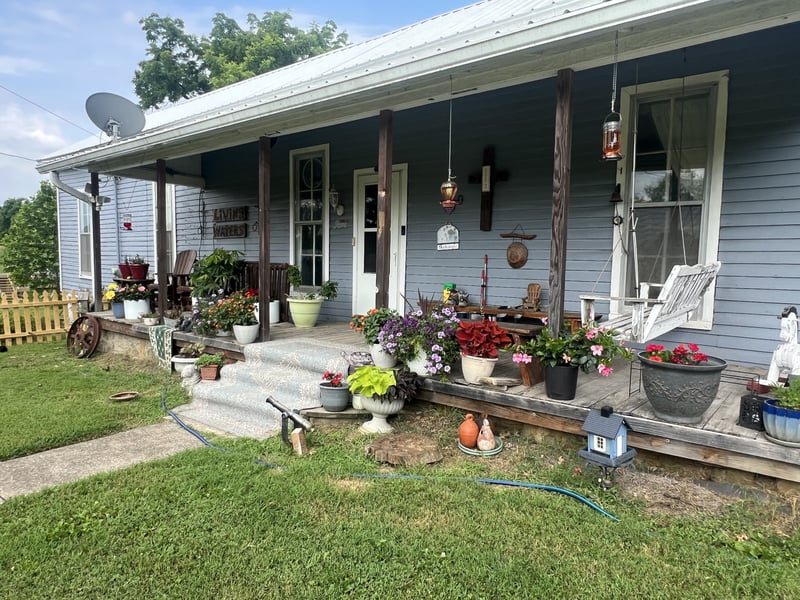 251 Gibbs Ln, Gallatin, TN 37066