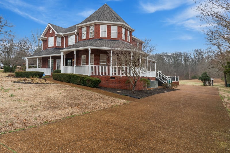 111 Rea Dr, Hermitage, TN 37076