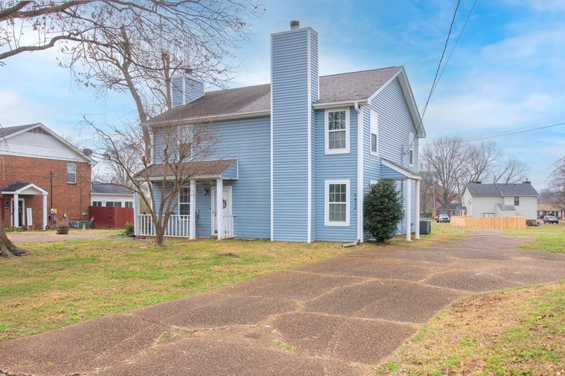 2424 Robbie Ct, Nashville, TN 37214