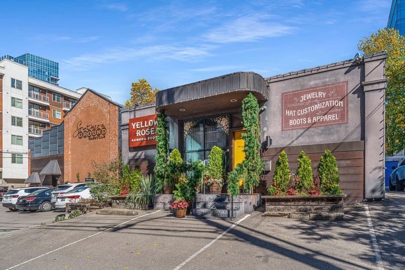 114 17th Ave, Nashville, TN 37203