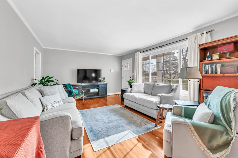 33 Sherwood Dr, Clarksville, TN 37043