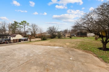 3933 Augusta Dr, Nashville, TN 37207