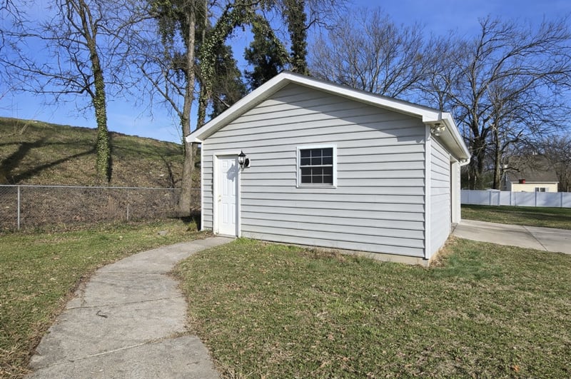 1609 West Rd, Goodlettsville, TN 37072