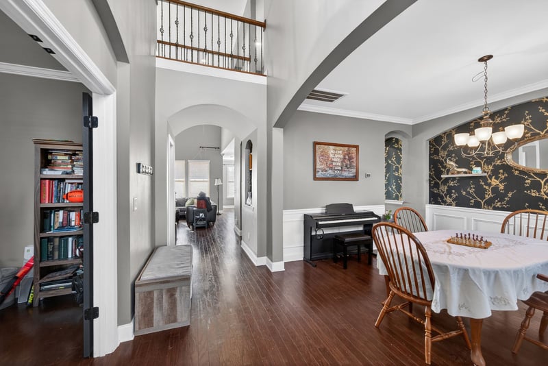 1042 Brixworth Dr, Thompsons Station, TN 37179