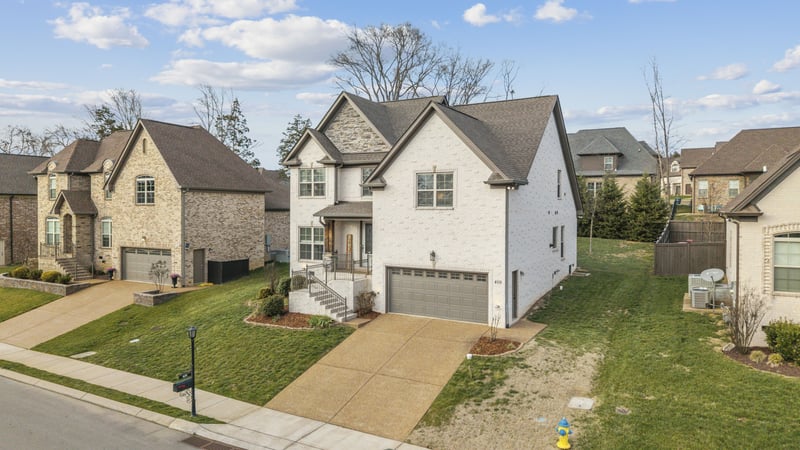 409 Riverstone Pl, Mount Juliet, TN 37122