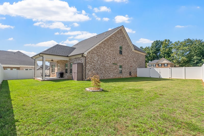 430 Clayton Ct, Pleasant View, TN 37146