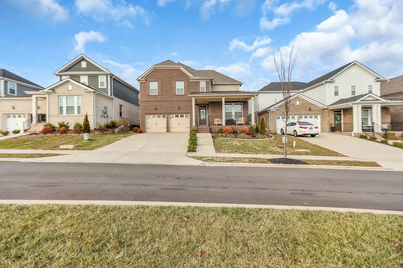 635 Snap Dragon Ln, Hendersonville, TN 37075