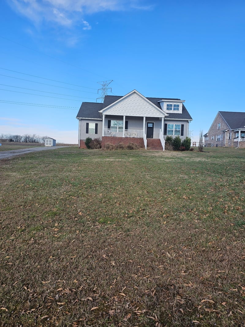 920 Armstrong Rd, Castalian Springs, TN 37031