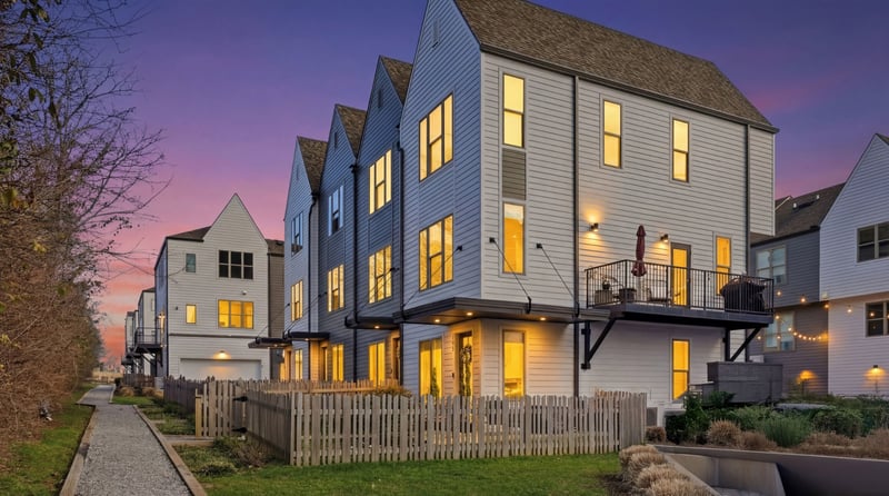 331 E Village Ln, Nashville, TN 37216