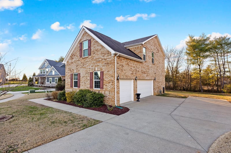 629 Goodman Dr, Gallatin, TN 37066