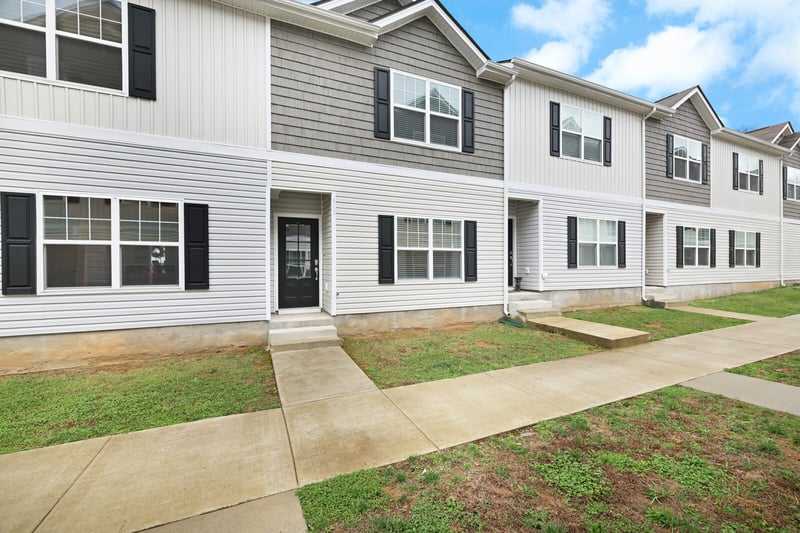 412 Moshe Mualem Pl, La Vergne, TN 37086