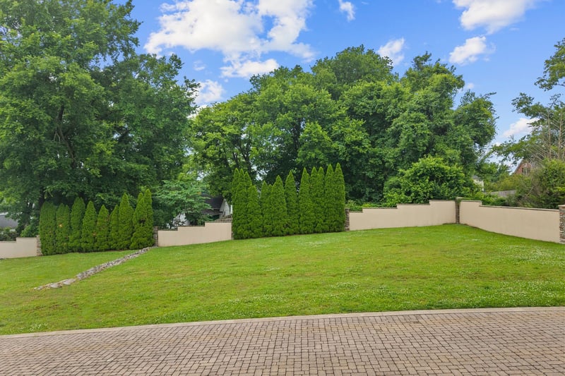 705 Halcyon Way, Columbia, TN 38401