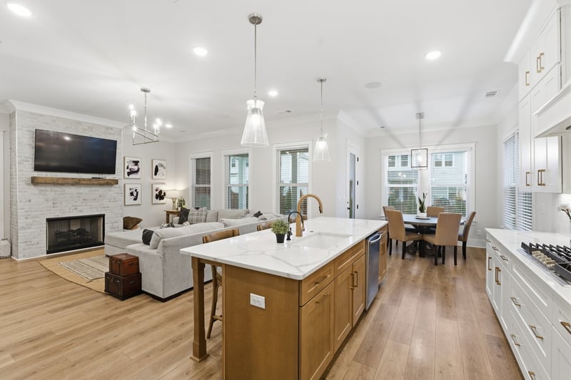 1065 Pine Creek Dr, Arrington, TN 37014