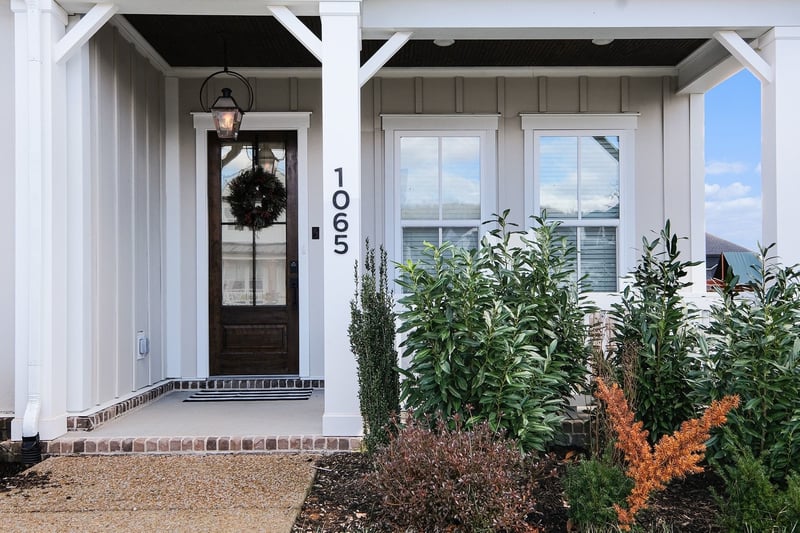 1065 Pine Creek Dr, Arrington, TN 37014