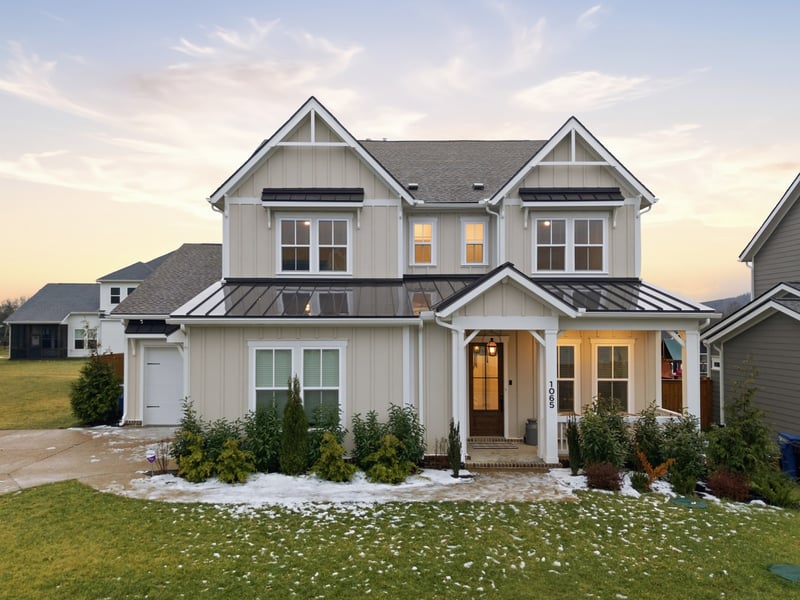 1065 Pine Creek Dr, Arrington, TN 37014