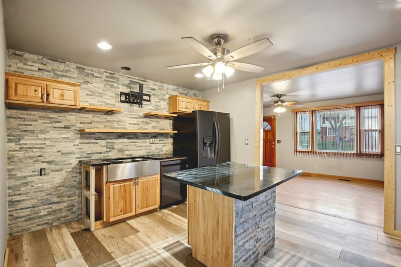 2701 Combs Dr, Nashville, TN 37207