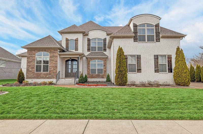 1545 Bunbury Dr, Thompsons Station, TN 37179