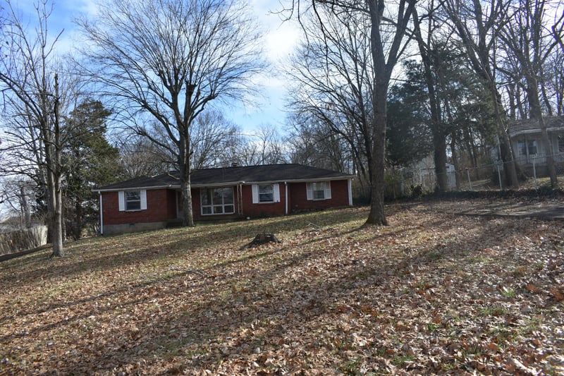 141 Hillcrest Dr, Madison, TN 37115