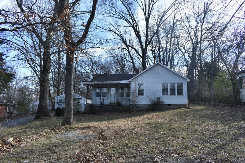 143 Hillcrest Dr, Madison, TN 37115