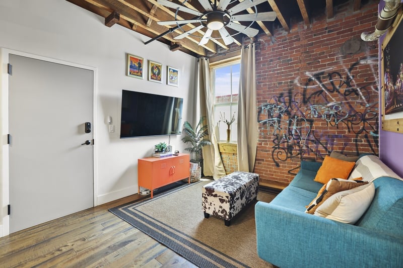 610 21st Ave #101, Nashville, TN 37203