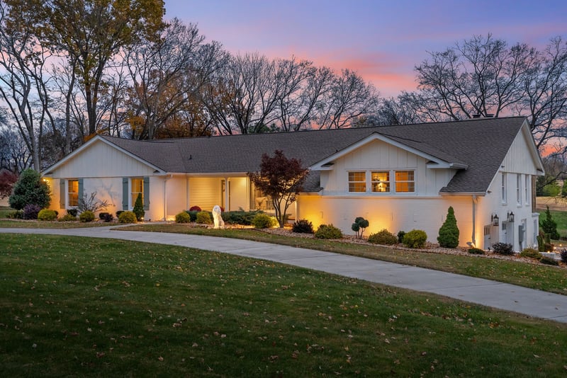 122 Fairways Dr, Hendersonville, TN 37075