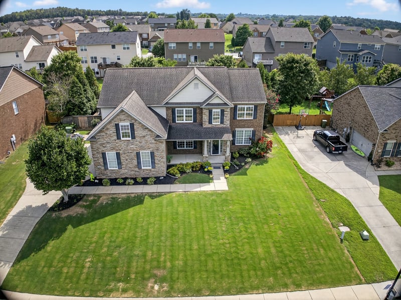 128 Rock Castle Dr, Lebanon, TN 37087